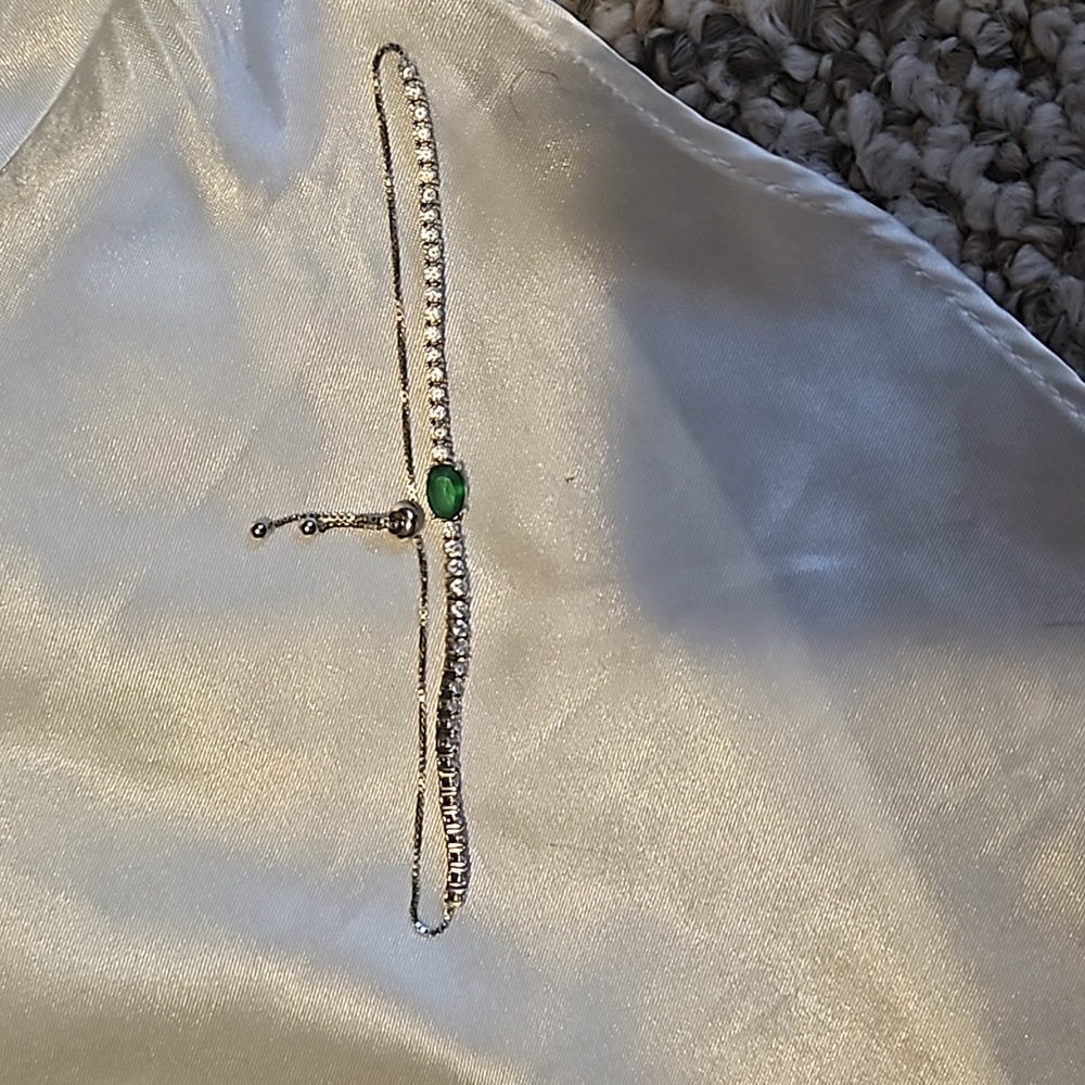 Green diamond bracelet